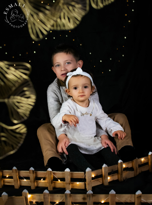 Séance photo en studio sur le thème "Noël chic".